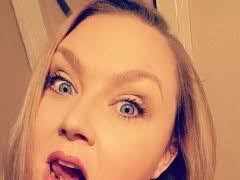 Jennifer Harnage's Instagram, Twitter & Facebook