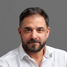 Very happy that share the exciting news that I have sold this monumental  peice of work “the last supper” from 2015 for a record setting $25,000 to a  collectors in Shanghal. |