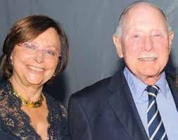 Regina Kravitz's Instagram, Twitter & Facebook