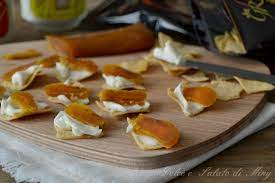 1 spigola da 800 gr 1 uovo 150 gr di parmigiano 200 gr di ricotta 150 gr di scampi sale pepe bottarga di tonno x la sfoglia 5 uova 400 gr di. Pepitos Con Pecorino E Bottarga Antipasto Veloce