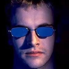 Unknown/User (@RetroLiving01)