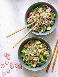 La Recette De La Salade De Nouilles Soba A La Japonaise Vogue France