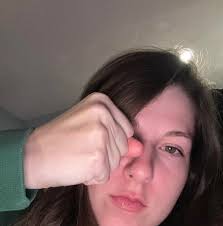 live all day come to the stream or get a knuckle sandwich kick.com/BreEazyy