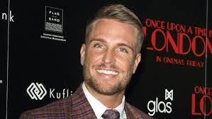 Tom Zanetti's Instagram, Twitter & Facebook