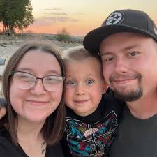 Cricut Explore Air 2 doors not opening together. Normal?