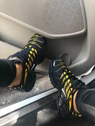 Follow Daniyabeyonce For More Pins Like This Sneakers Fashion Boots Cute Sneakers