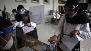 Daftar cpns adalah portal yang memberikan informasi kepada para calon pegawai negeri sipil berupa informasi gaji, bank soal skd dan skb, kumpulan video testimoni dari pns yang sudah aktif. Siapkan Sekarang Daftar Dokumen Penting Buat Daftar Cpns 2021