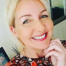 Pamela Hammes's Instagram, Twitter & Facebook