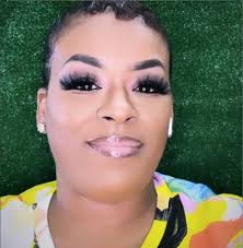 Everybody keeps asking who my background singers are for Tiny Desk. I  called my friends that are lead singers who wouldn't charge me full  price!!..🤣🤣 Wed 6/14 R&B MONEY!!..