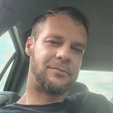 What's the difference between a calzone and Stromboli!? This is a common  question asked and we're here to answer! Stromboli: Typically rolled into a  cylindrical shape, similar to a burrito. The fillings