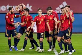 The vaccinations were carried out by the spanish army, who arrived at the national team's training. Euro 2020 Luis Enrique Names 26 Man Squad For Uefa European