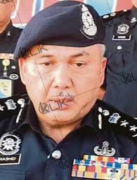 Timbalan ketua polis selangor, datuk arjunaidi mohamed mengesahkan empat penjenayah ditembak mati adalah dari gang samun bertopeng. Sidang Media Timbalan Ketua Polis Selangor Klik