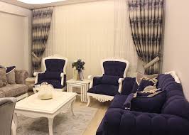 Öyleyse, kendimizi zengin bir konaklamada bulursak ışıkgüneşte solma eğiliminde olan çok yoğun ve parlak renklere sahip perdelerden kaçınmak daha iyidir. Koltuk Takimi Perde Kombini Nasil Olmali Inegol Mobilya Modelleri Ve Fiyatlari En Guzel Mobilyalar