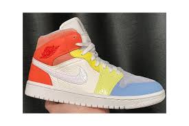 The air jordan collection curates only authentic sneakers. The Air Jordan 1 Zoom Cmft Takes A Stadium Green Leap Wmns To My First Coach Release Date Latin American Cam