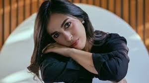 Vanessa Barrientos, su obra y sus nudos