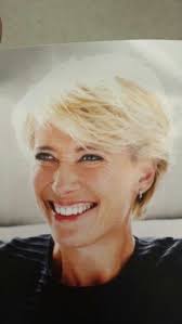 Emma Thompson Hair Short Hair With Layers Beautiful Gray Hair Short Hair Styles