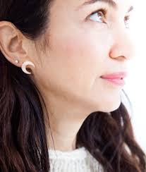 A Zen Moment with Shiva Rose — Wisdom in Beauty