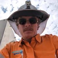 100+ perfiles de «Vandermeer»