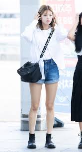 Twice Jeongyeon Kcon 2018 La Kpop Fashion Outfits Kpop Fashion Kpop Girls