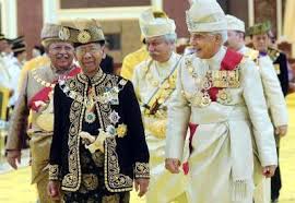Juli 2008 feiret tuanku abdul halim muadzam shah sitt gylne jubileum som sultan av kedah. Historic Moment As Sultan Of Kedah Ascends To The Throne Again The Star