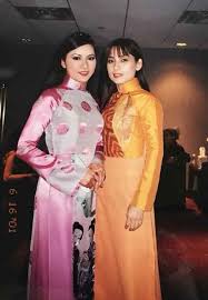 Phương lê thách phi nhung: Nhan Sáº¯c 2 Ná»¯ Hoang Bolero Tuá»•i U50 NhÆ° Quá»³nh Tá»«ng Xuá»'ng Dá»'c Phong Ä'á»™ Phi Nhung Ngay Cang Tráº» Hoa