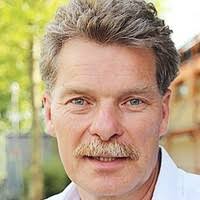 70+ perfiles de «Matti»