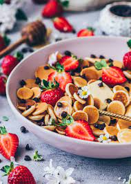 Pancake Cereal With Chocolate Chips And Strawberries In 2021 Healthy And Unhealthy Food Unhealthy Food Mini Pancakes