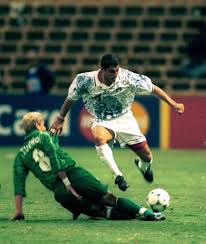 This includes club teams who compete in local derbies as well as matches between club teams further afield. Cuando Cuauhtemoc Se Hizo Heroe Nacional Mexico Campeon De La Copa Confederaciones 1999