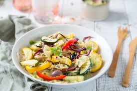 Salade De Pates Aux Legumes Grilles Sauce Cremeuse A L Avocat Recette Salade De Pates Pates Aux Legumes Recette Italienne