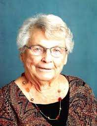 Betty Schleinitz's Instagram, Twitter & Facebook