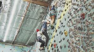 Quick tour/walk through of black rock bouldering gym in phoenix arizona. The Phoenix Rock Gym Is The Perfect Place To Start An Active Lifestyle Youtube