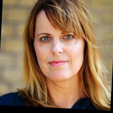 After an amazing few years at NFL, I'm happy to share that I'm starting a  new position during an exciting time for women's sport as Head of  Partnerships at England Netball |