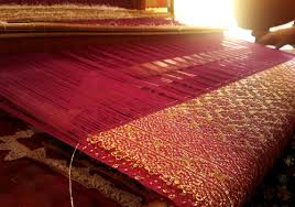 Tari serampang dua belas merupakan tari daerah yang berasal dari deli serdang, sumatera utara. Eloknya Budaya Tenun Kain Songket Jumputan Dan Batik Khas Palembang Peregrination