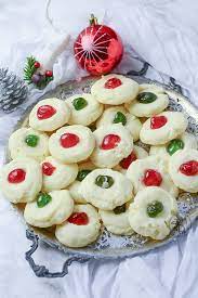 Run the motor until a soft dough begins to form. Delicious Whipped Shortbread Cookies The Salty Pot