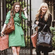 Anne Hathaway Kate Hudson In Bride Wars Bride Wars Fashion Kate Hudson Hair