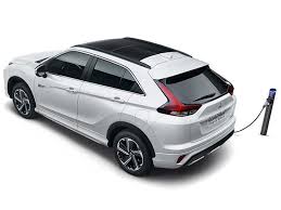Главные черты салона eclipse cross фотографии mitsubishi eclipse cross. Mitsubishi Eclipse Cross Plug In Hybrid Das Coupe Suv Csb Schimmel Automobile
