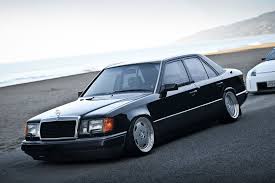 Mercedes Benz 300e Black 3 Rides Styling Mercedes Mercedes Benz Classic Mercedes Car