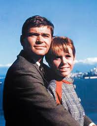 Love on a rooftop (оригинал cher). Pete Duel Judy Carne In Love On A Rooftop Alias Smith And Jones Goodbye My Friend Married Couple