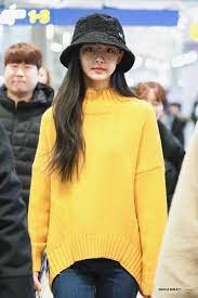 She posted a photo showing her stunning beauty despite thin makeup and overall natural look. 8 Airport Outfits That Prove Twice S Tzuyu Can Make Any Casual Fashion Look Elegant Kissasian