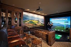 At inddrage en kærlighed til spillet golf ind i dit hjem indretning er en sjov måde at etablere ikke bare et rum tema hvis din hule eller stue har en våd stang, så tilføj en vinyl væg bogstaver og golfer silhuet væg decal. Glorious Game Nights Best Sports Themed Media Rooms And Home Theaters