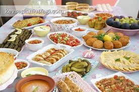 En Uzun Aksam Yemegi Sofrasi Kevser In Mutfagi Yemek Tarifleri Yemek Tarifleri Gida Yemek