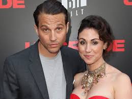 In the know by yahoo. Celebrity Couples That Broke Up In 2019