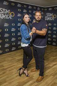 Jeho taneční partnerkou byla markéta dostálová, se kterou tvořili soutěžní pár číslo 7. Dalsim Hvezdnym Parem Je Xindl X A Marketa Dostalova Stardance X Ceska Televize