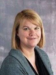 Hersey journalism teacher wins national award