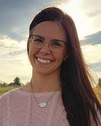 Ashley Otte's Instagram, Twitter & Facebook