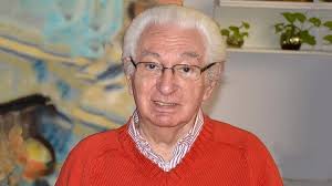 Hoy cumpliria años Antuco Telesca nacido bajo el nombre de Antonio Telesca,  fue un actor argentino de cine, radio y televisión. Era hijo de la actriz  Raquel Notar y nieto de la