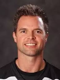 Elisa Bush's Instagram, Twitter & Facebook