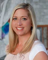 Anna Mesa's Instagram, Twitter & Facebook