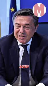 La explicación del doctor Niko Mihic, ex médico del Madrid, sobre los  numerosos vendajes en las muñecas que se ven últimamente entre los  futbolistas , "Si quieres tener un acceso venoso es en las ...