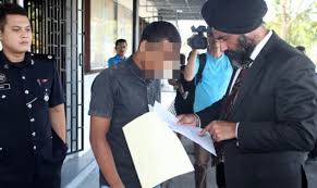 *dari 2006 sehingga 2015, sejumlah 3,272 kes telah dilaporkan. Adik Sumbang Mahram Dengan Kakak Didakwa